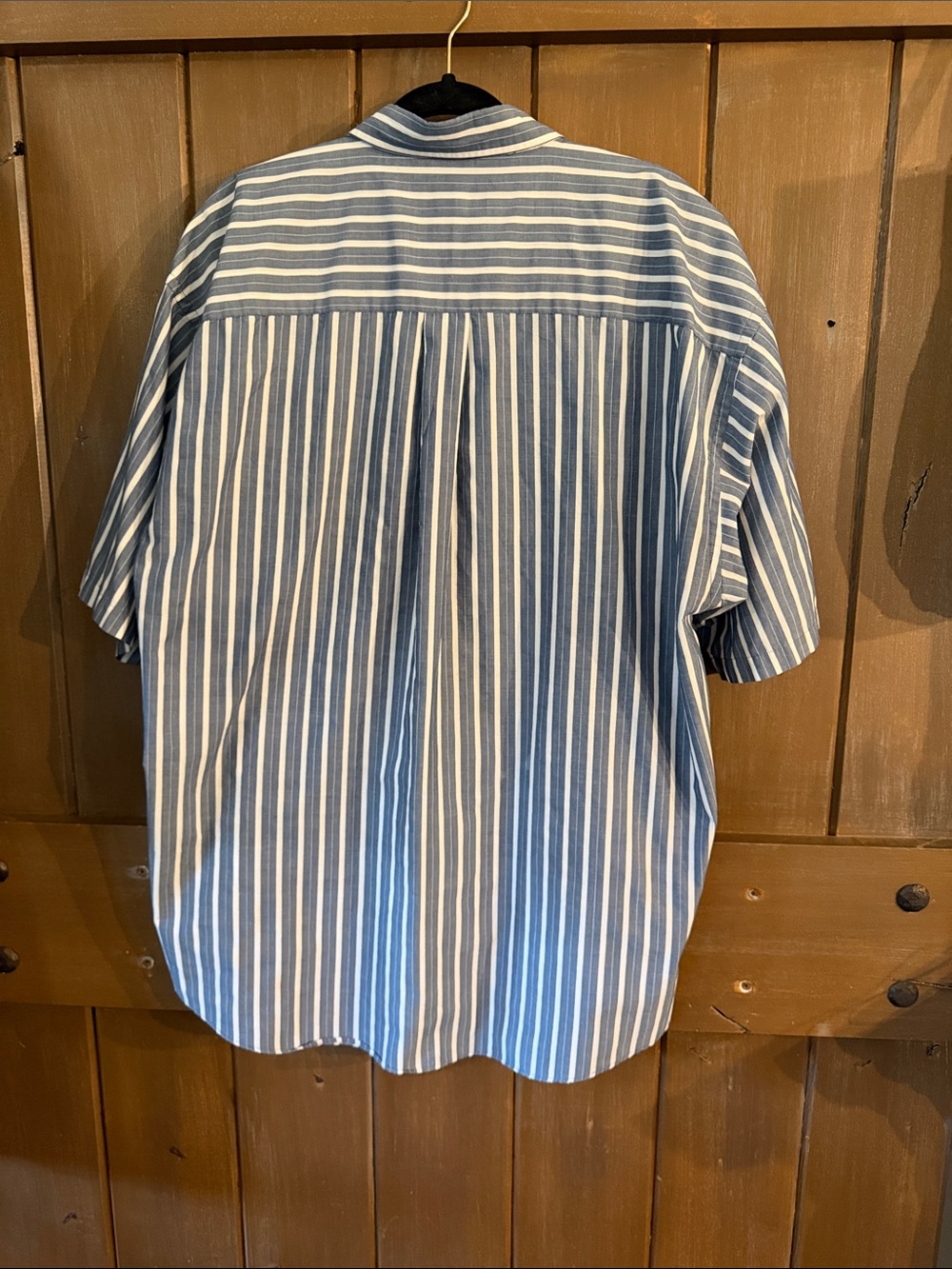 Van Heusen Blue and White Stripe Short-Sleeve ButtonDown Shirt XXL 181/2 blemish - Picture 6 of 6